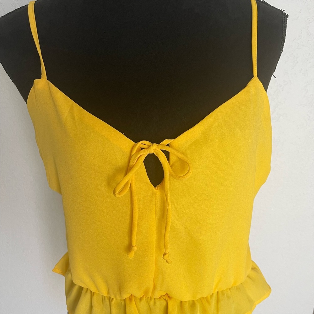 Bright banana yellow! Spaghetti strap crop top!